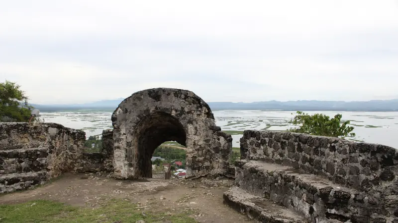 Benteng Otanaha di Gorontalo