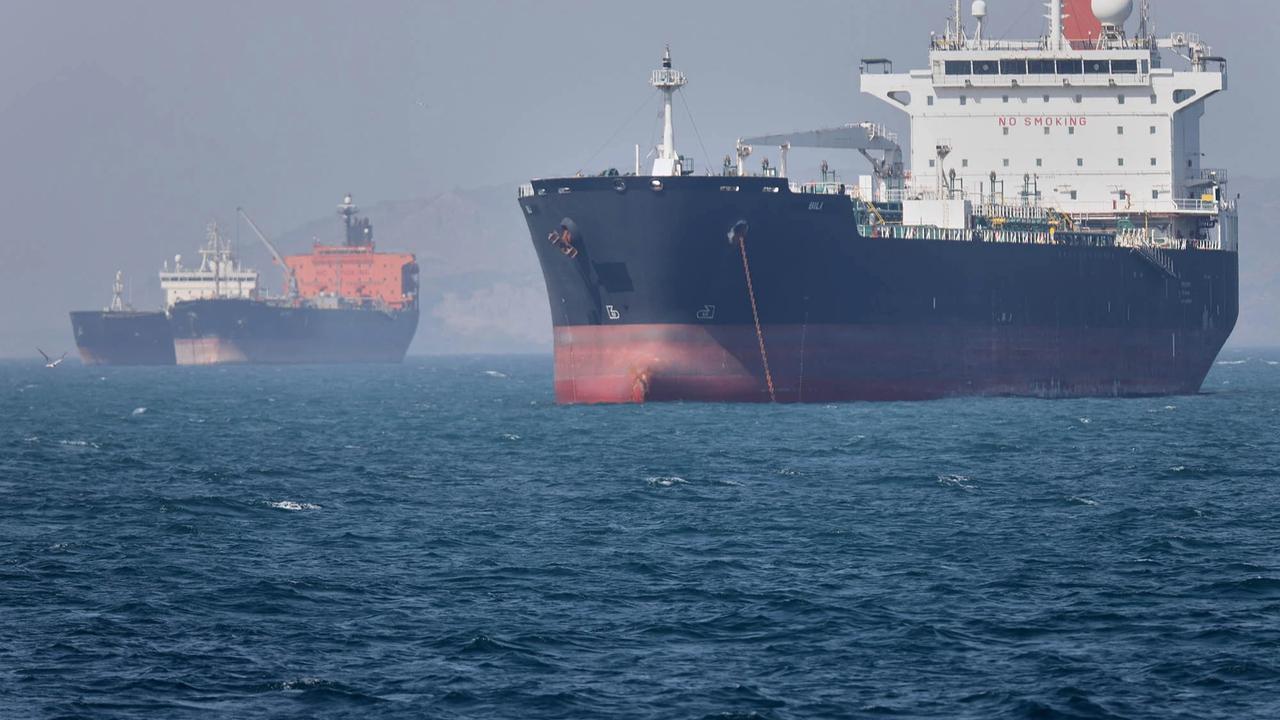 FOTO: Ketegangan di Selat Hormuz Meningkat di Tengah Saling Klaim Iran dan Amerika Serikat