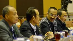 Komisi III segera membentuk panitia kerja (Panja). Hal ini menyusul pernyataan Pelaksana Tugas (Plt) Sekjen PDIP Hasto Kristiyanto, atas dugaan keterlibatan politik Ketua Komisi Pemberantasan Korupsi (KPK) Abraham Samad dalam Pilpres 2014 lalu. 