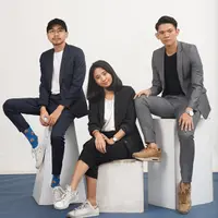 Potret ketiga co-founder Menjadi Manusia yang meluncurkan kampanye tentang kesehatan mental di Indonesia (Foto: instagram.com/adamabednego)