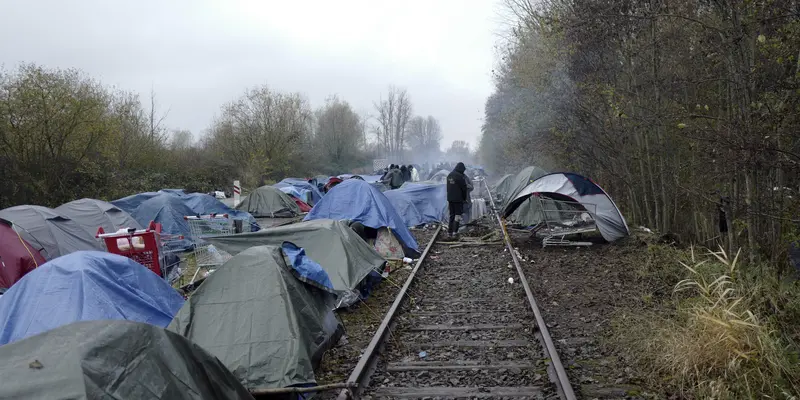 Penantian Migran di Calais yang Putus Asa