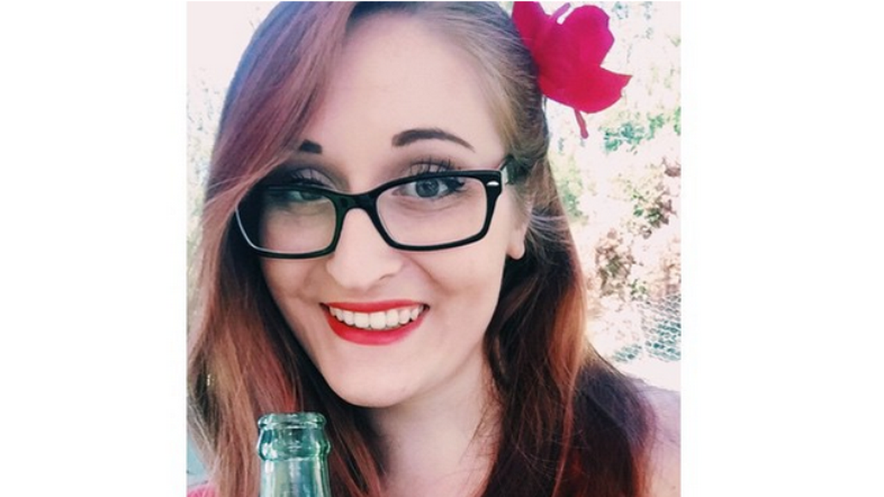 Alami Depresi, Wanita Ini Tato Tubuhnya 