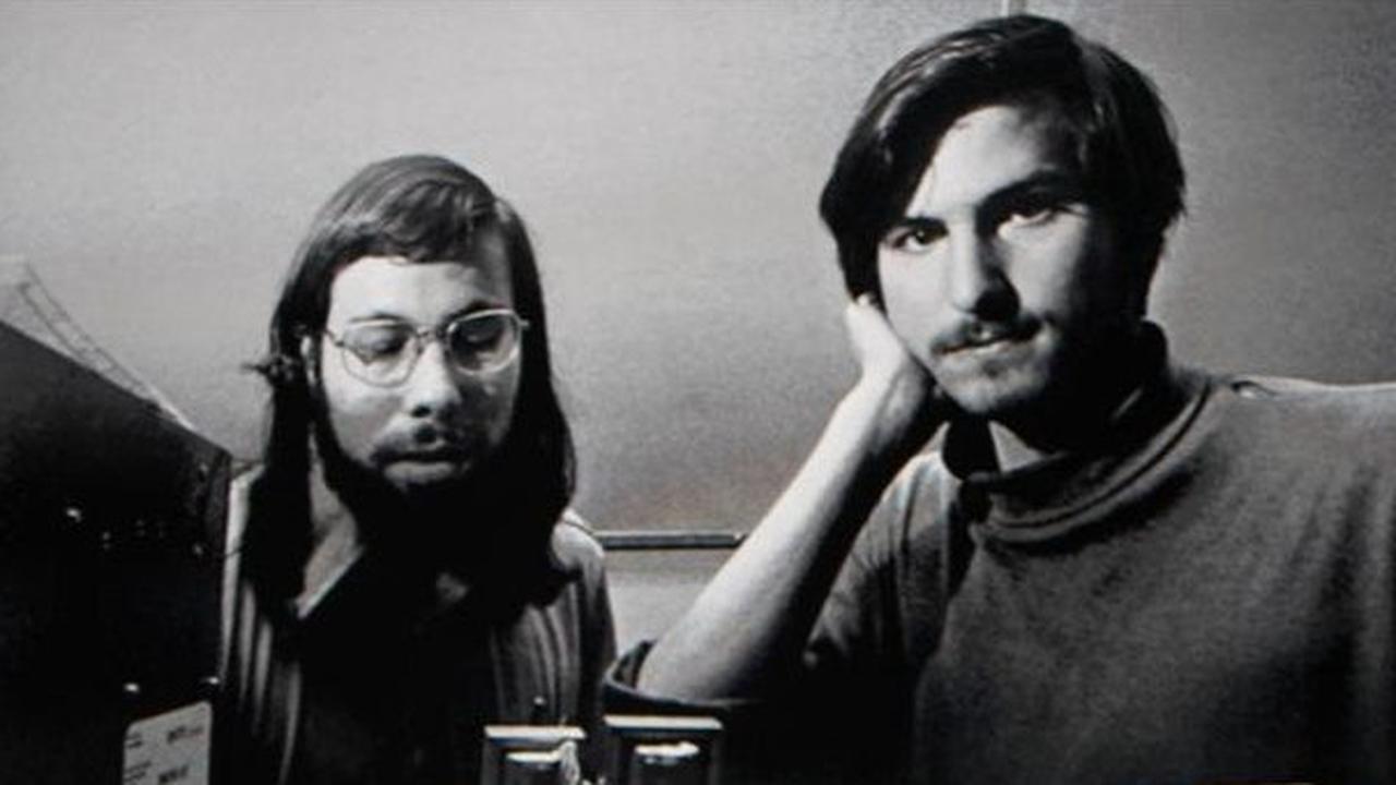 Aksi Usil Steve Jobs dan Wozniak Pendiri Apple Nyaris Bangunkan Paus Malam Hari