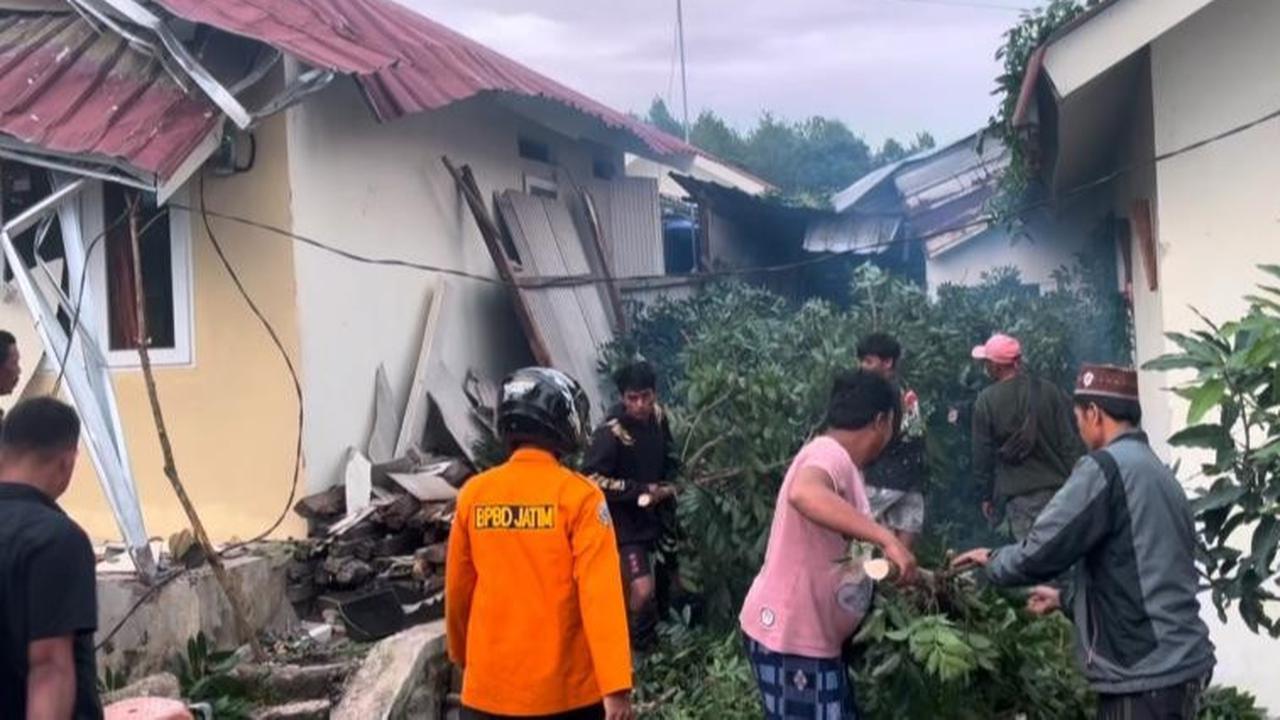 Puluhan Rumah dan Fasilitas Warga Penyintas Erupsi Semeru