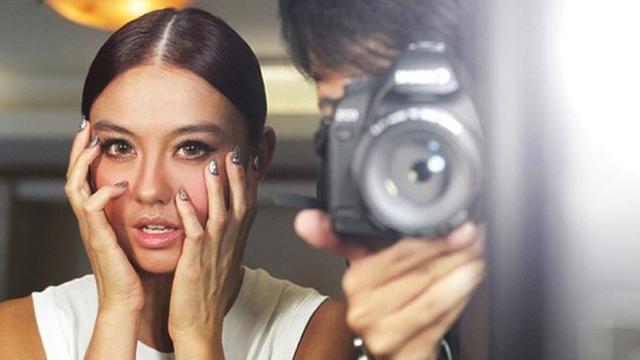 Lama Tak Pulang Agnes Monica Rindu Sambal Terasi Indonesia Showbiz Liputan6 Com