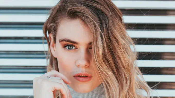 Perempuan berbahagia