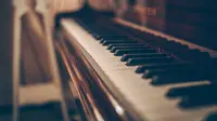 Ilustrasi piano. (dok. Unsplash.com/Geert Pieters @shotsbywolf)