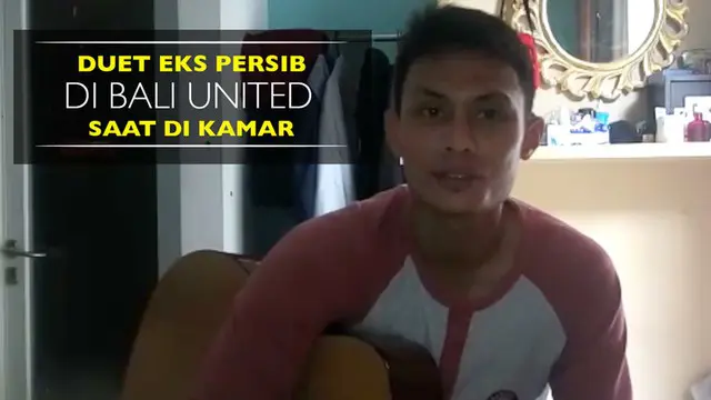 Berita video duo eks Persib di Bali United, Dias Angga Putra dan Yandi Sofyan Munawar, berduet  dalam musik.