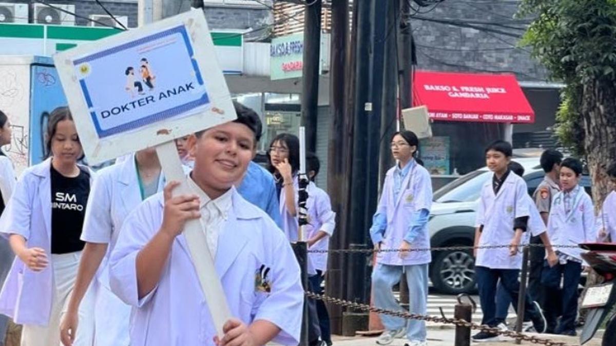 Berbagi Cerita Profesi, Orangtua Bantu Anak Kenali Ragam Karier Sejak Bangku Sekolah