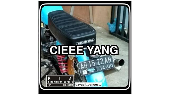 Tulisan Lucu di Plat Motor Ini Bikin Senyum-senyum