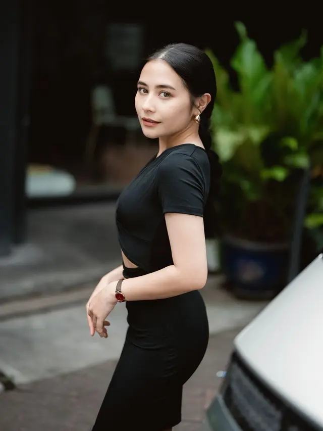 Prilly Latuconsina