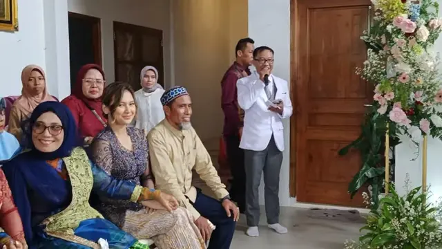 Indah Permatasari dan Ibunya