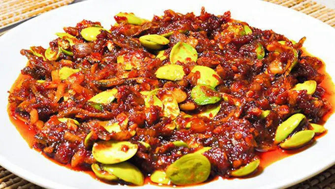Sambal petai/copyright spicesandspikes.com