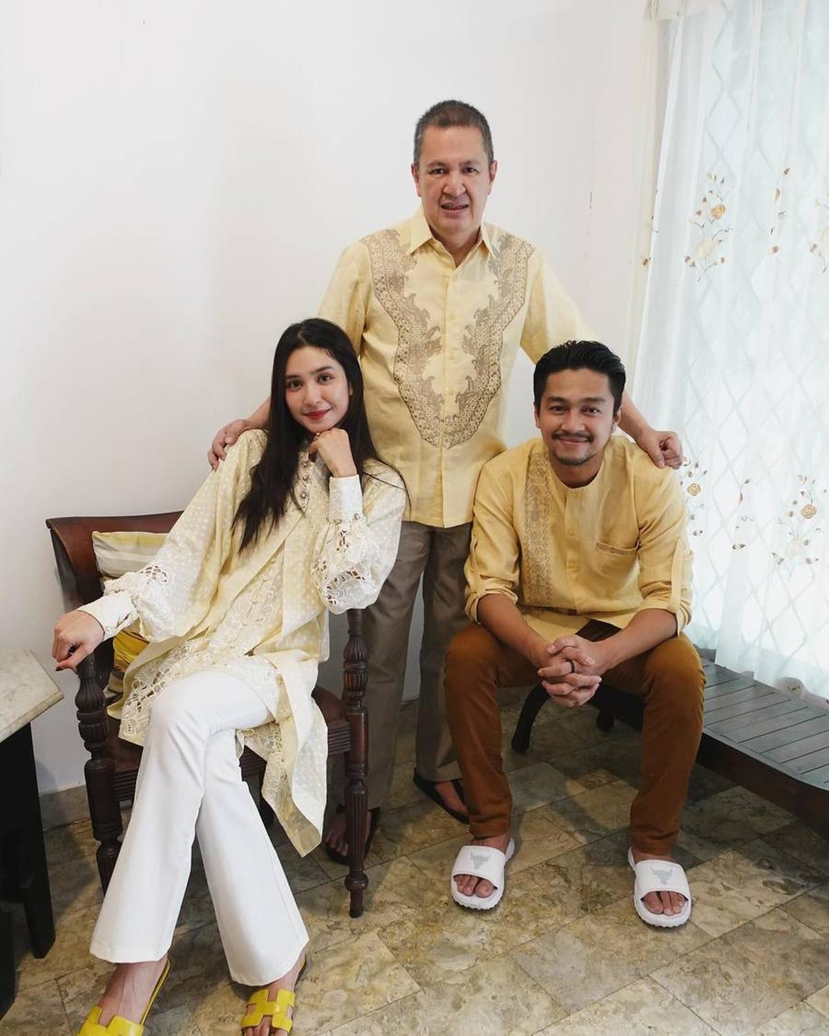 8 Fakta Mikha Tambayong yang Belum Banyak Diketahui, Nama Mendiang Ibunya Sama Seperti Nama Suami