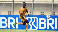 Pemain Bhayangkara FC, Ezechiel Ndouassel