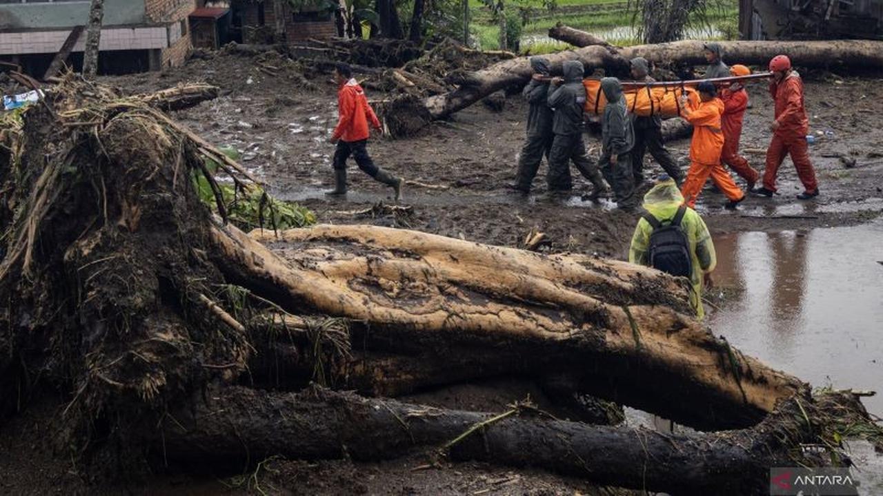 61 Korban Meninggal Sumbar Akibat Bencana Hidrometeorologi, BPBD Rilis Data Terbaru