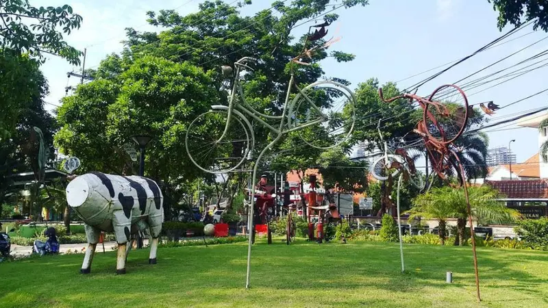 Pemkot Surabaya Buka Kembali 8 Taman Kota