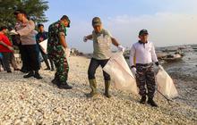 Ribuan Partisipan Gelar Aksi Bersih Pantai Kenjeran Jatim, Wujudkan Indonesia ASRI
