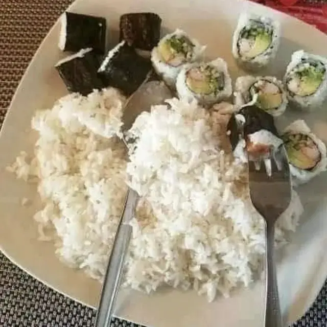 6 Potret Perpaduan Dua Makanan Ini Bikin Kenyang Duluan, Jadi Porsi Jumbo