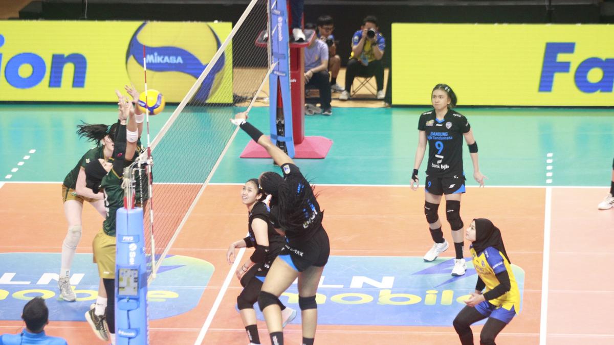 PLN Mobile Proliga 2025: Duel Sengit Lawan Gresik Petrokimia, Pelatih Bandung bjb Tandamata Puji Perjuangan Pemain