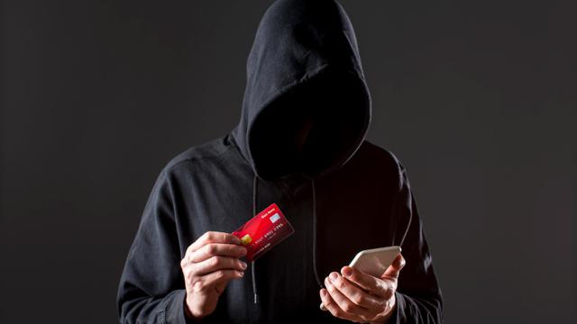 Ilustrasi kejahatan siber, penipuan telepon