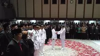 Anies Baswedan lantik sejumlah pejabat baru DKI di Balai  Kota DKI Jakarta (Delvira Hutabarat/Liputan6.com)