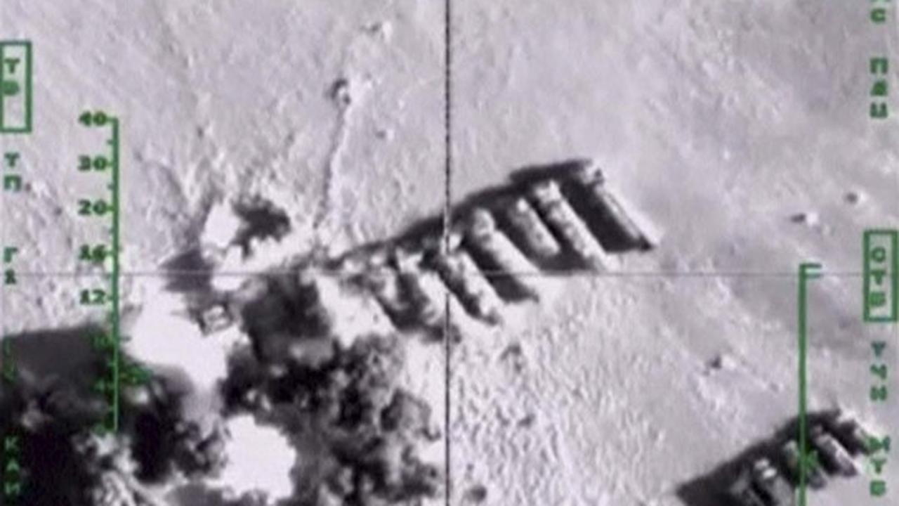Jet Rusia gempur habis infrastruktur minyak ISIS di Suriah