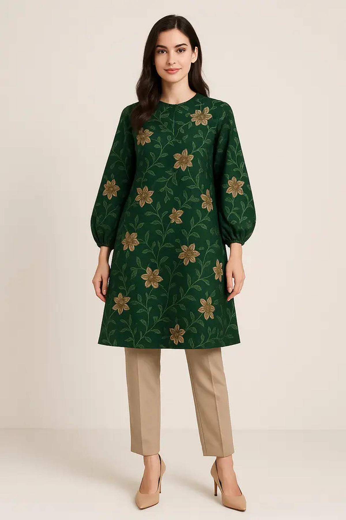 8 Inspirasi Model Batik Warna Hijau, Tampil Segar dan Berkelas di 2025