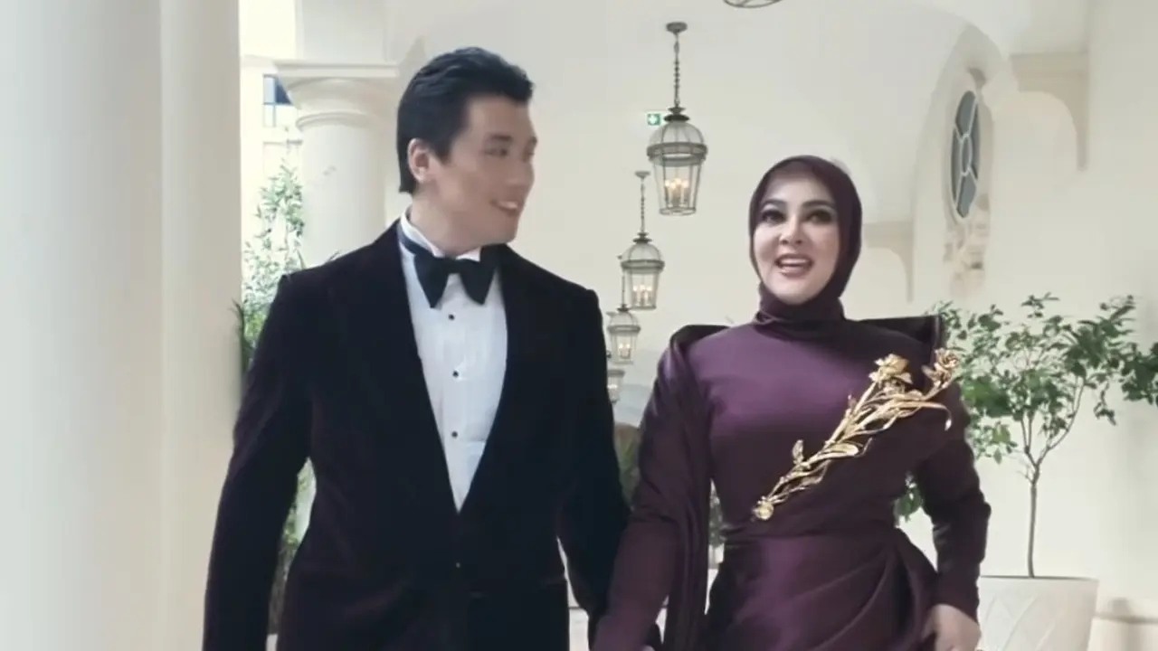 Syahrini di Festival Film Cannes 2025. [@princessyahrini]