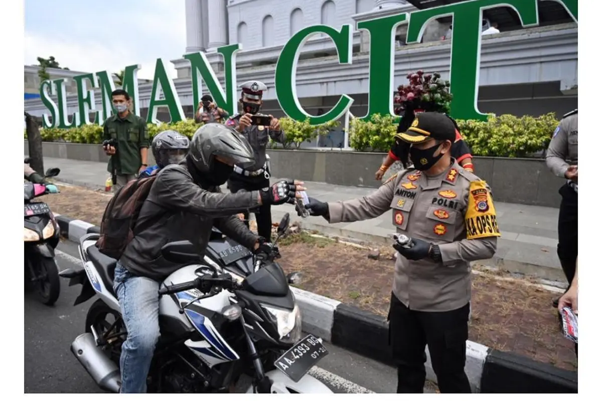 Cegah Penyebaran Covid-19, 2.000 Hand Sanitizer Disumbangkan Ke Warga Sleman