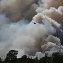 Kebakaran Hutan Prancis Ciptakan Awan Badai, Petir Picu Titik Api Baru