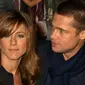 Brad Pitt dan Jennifer Aniston (E!)