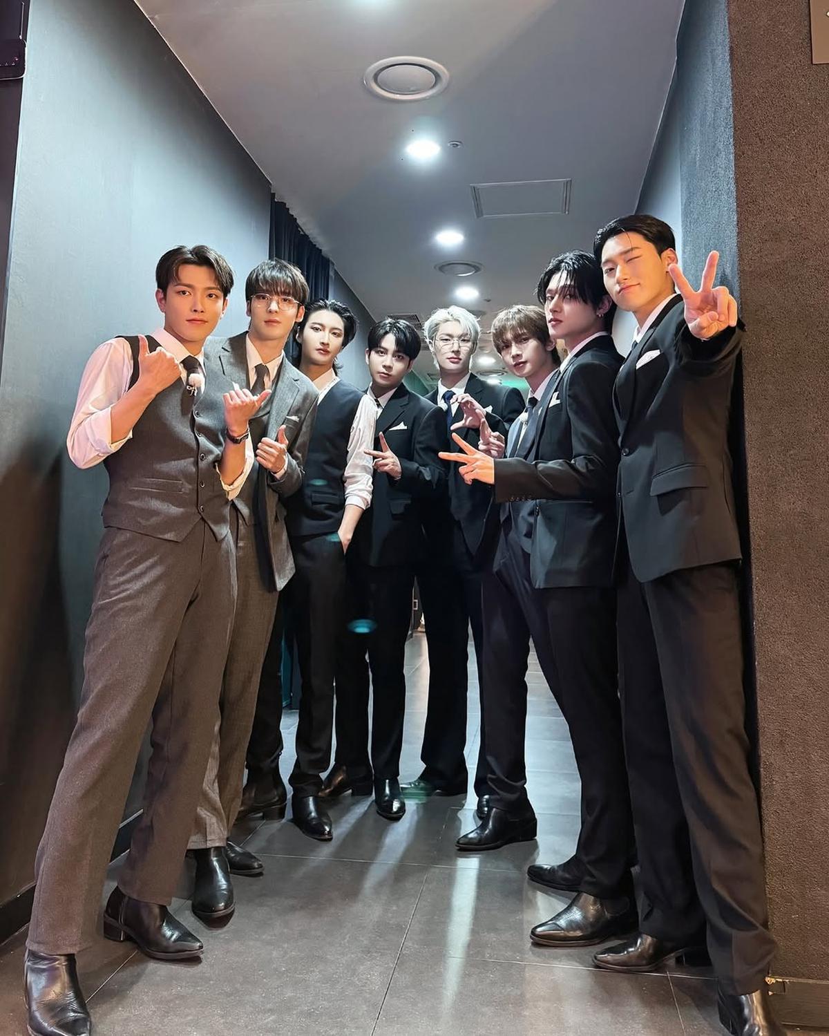 ATEEZ Cetak Sejarah Jadi Grup K-Pop Pertama yang Sukses Gelar Konser di La Defense Arena Prancis