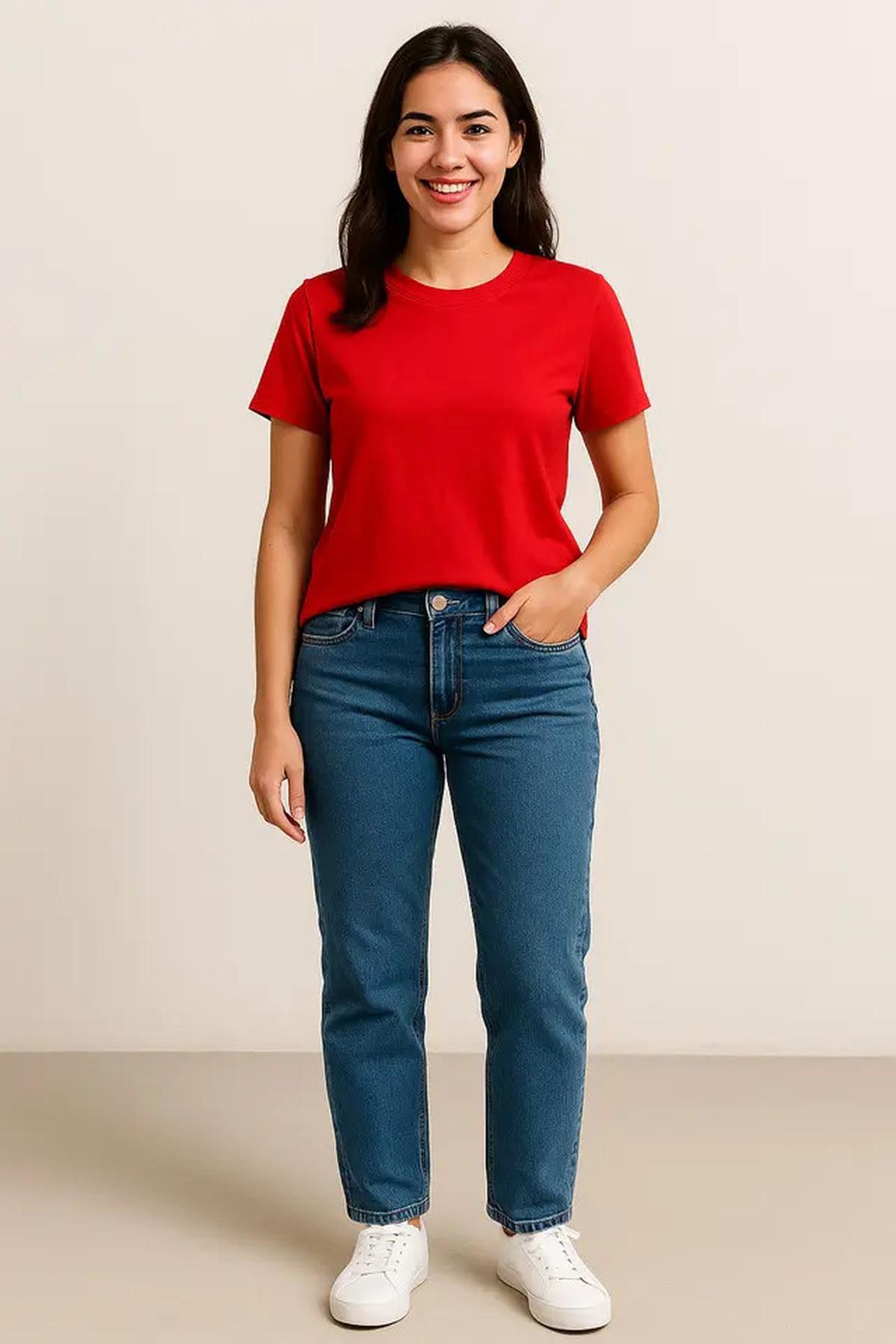 Atasan Merah Cocok dengan Bawahan Warna Apa untuk Acara 17 Agustus 1945 HUT RI ke-80