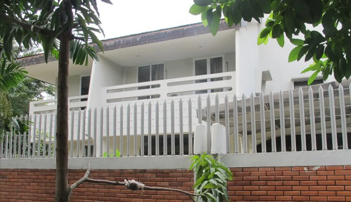 Rumah Kentang Prapanca ini sudah menjadi urban legend di dalam masyarakat Jakarta. Konon ceritanya pada zaman dahulu di rumah ini ada seorang anak yang tercebur ke panci rebusan kentang, dan terebus hingga tewas. (Istimewa)