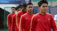 Gelandang Timnas Indonesia U-22, Witan Sulaeman, meminta rekannya untuk tak larut dalam euforia kemenangan atas Vietnam. (Bola.com/Zulfirdaus Harahap)