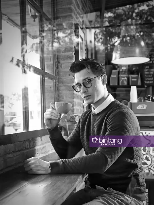 Meski sebagai pendatang baru, film pertama dan keduanya Nino mendapatkan peran utama. Nino juga tak memiliki ilmu akting, lelaki kelahiran Hamburg, Jerman 33 tahun silam itu hanya ingin memberikan kemampuan yang terbaik. (Bambang E. Ros/Bintang.com)