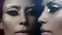 Kim Kardashian Berdandan ala Cleopatra