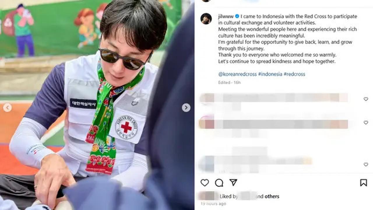 Pesona Aktor Korea Jung Il Woo Pakai Cukin Betawi Saat Jadi Relawan Palang Merah di Jakarta