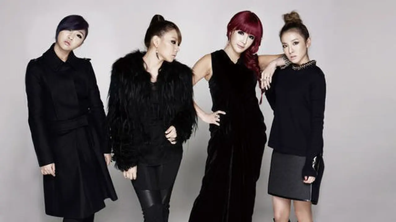 2NE1 Masih Bingung Karya Barunya Laris Manis