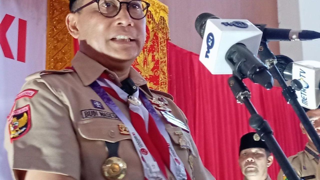 Budi Waseso atau Buwas kembali dikukuhkan menjadi Ketua Kwarnas Pramuka selama lima tahun kedepan.