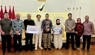 Peduli Korban Bencana NTT, Sido Muncul Salurkan Bantuan Rp400 Juta melalui BPOM dan Kemenpppa