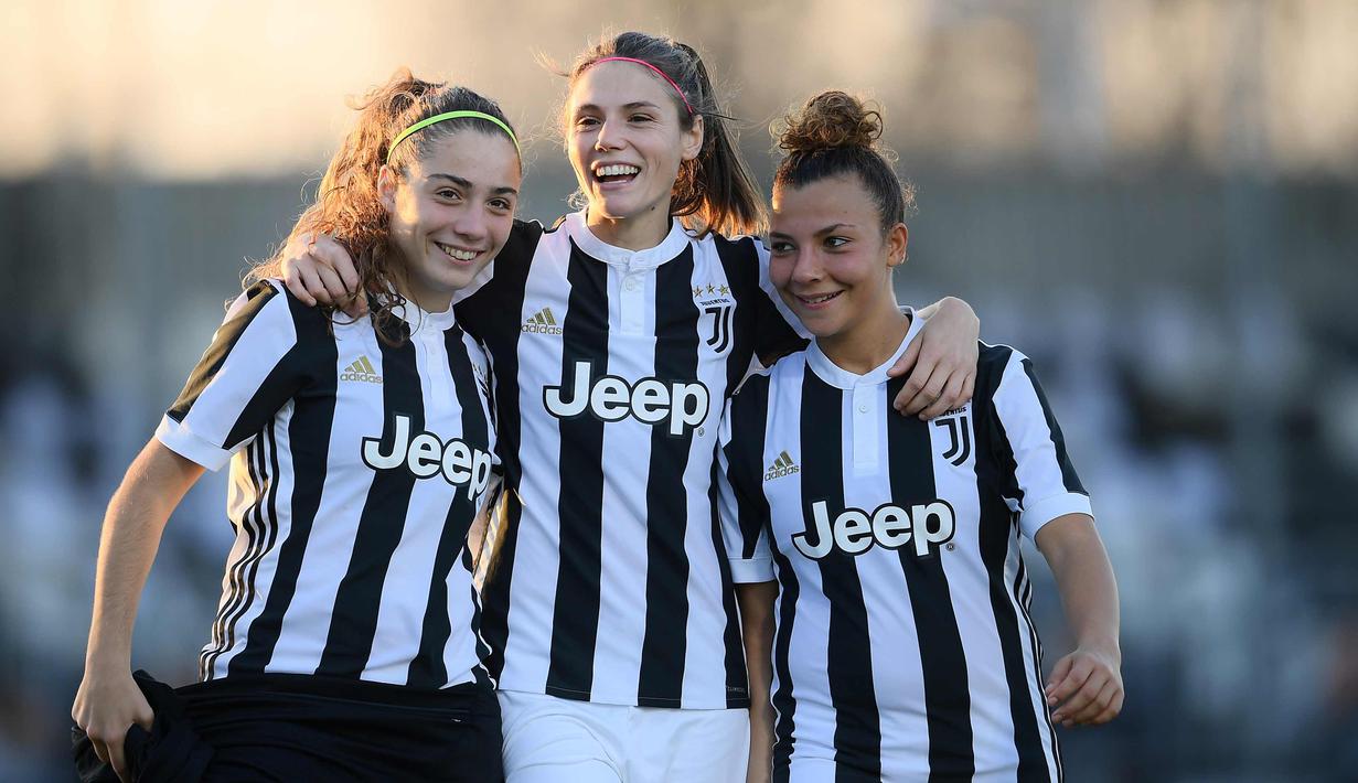 PHOTO Pesona Tim Wanita Juventus Di Lapangan Hijau Bola Liputan6com