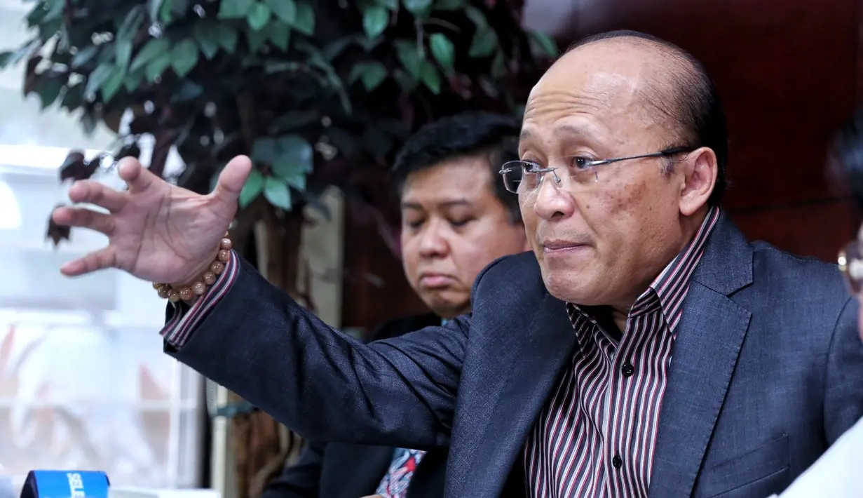 "Ini akan mengungkap semua yang terlibat, bukan DC secara khusus. Nanti akan ada proses penyelidikan, turut serta terlapor siapa saja yang terlibat. Nanti akan ketahuan provokatornya, siapa yang nunggangi. Semua kena," ujar Vidi.(Adrian Putra/Bintang.com)