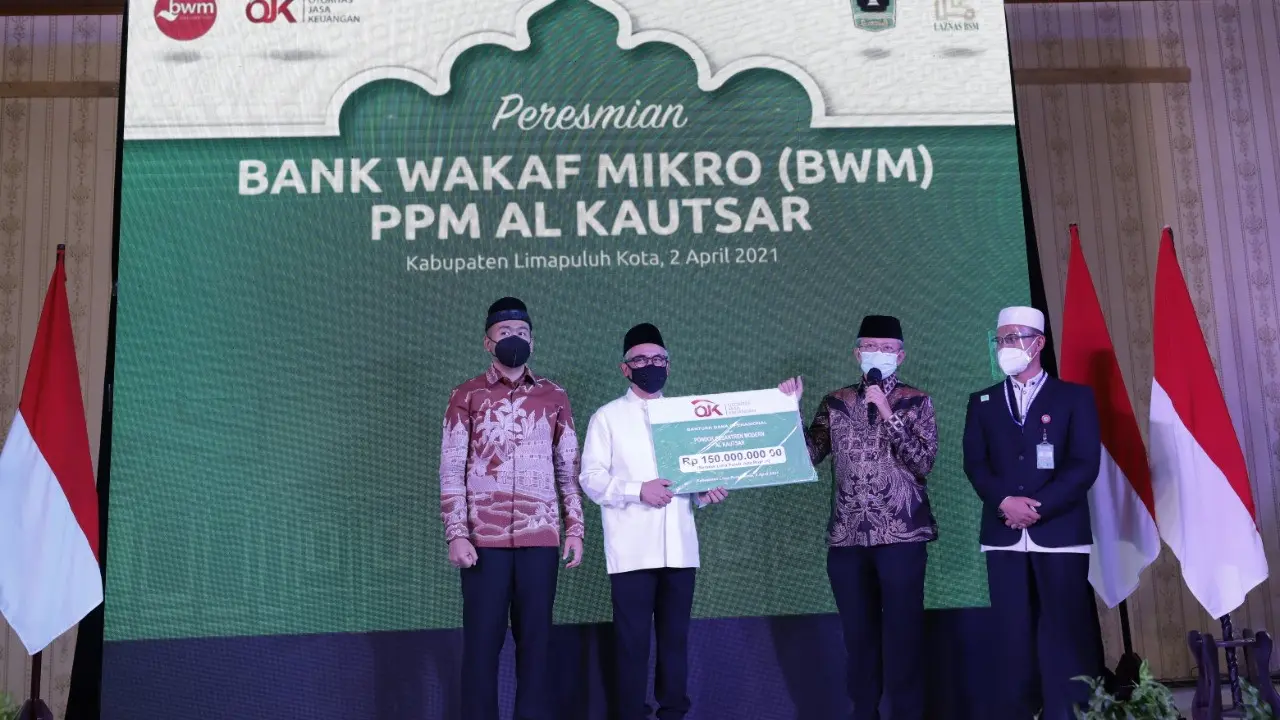 OJK menggandeng Pemerintah Provinsi Sumatera Barat, Kabupaten Limapuluh Kota dan Kota Payakumbuh untuk memperkuat ekonomi Masyarakat Minangkabau