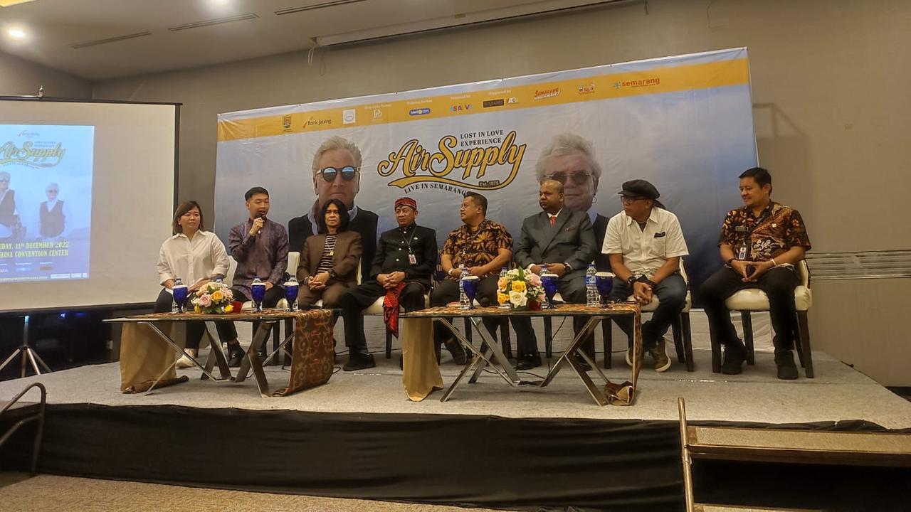 Konferensi Pers konser Air Supply di Semarang
