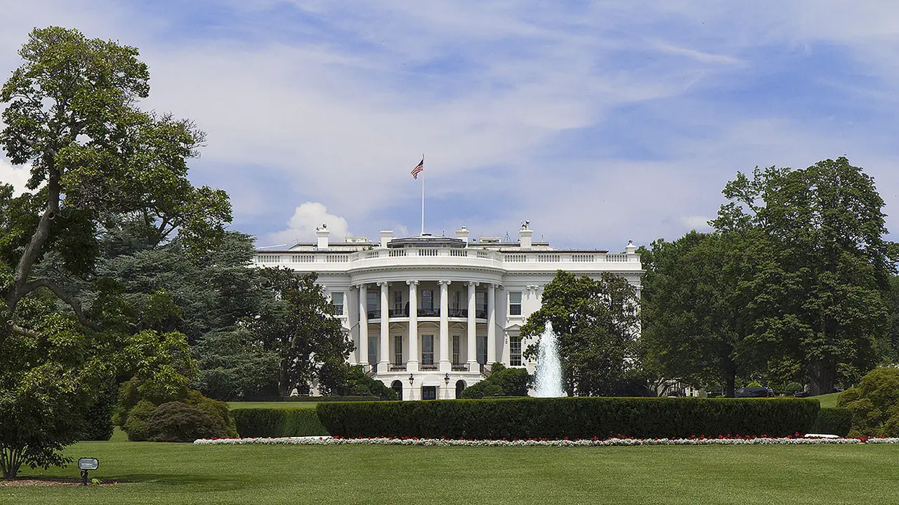 Gedung Putih (Wikimedia Commons)