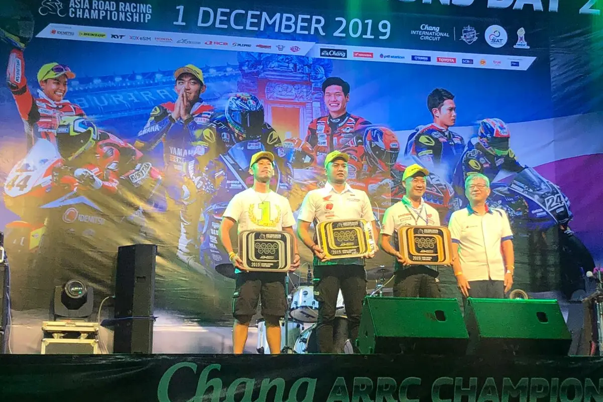 Astra Honda Racing Team (AHRT) berhasil mencatatkan hattrick tim balap motor terbaik di Asia Road Racing Championship (ARRC) 2019 kelas AP250cc.