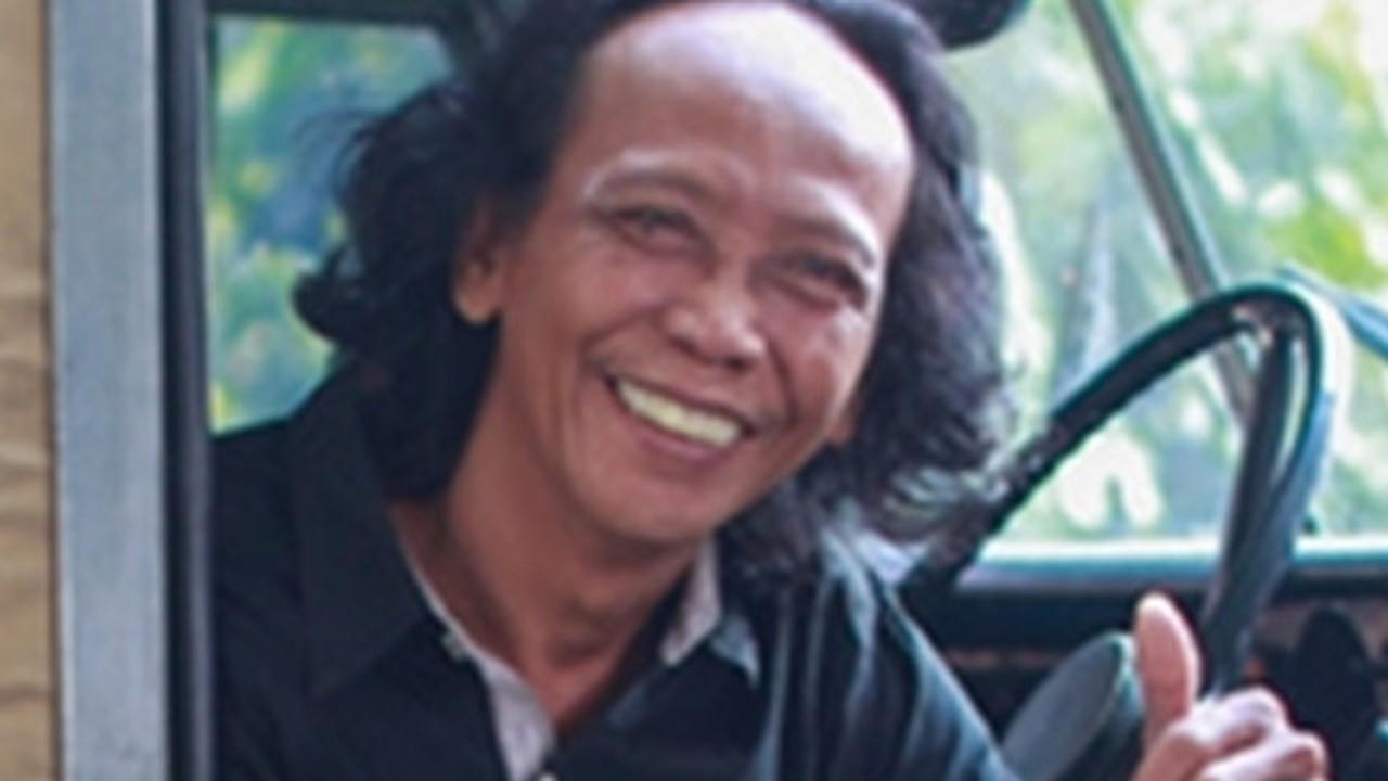 Artis Terkenal Indonesia Dulu Bintangi Iklan Motor Jadul, Kini Tajir Melintir