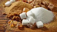 Kopi pakai gula merah vs gula putih, adakah yang lebih menyehatkan? (Foto: iStock)